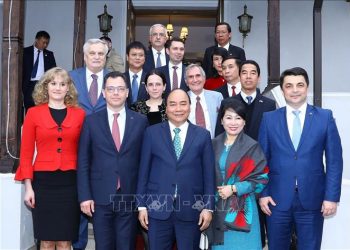 베트남과 루마니아, 체코 협력강화