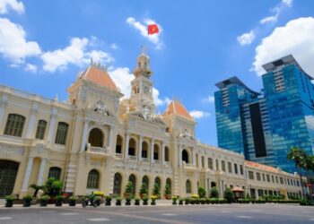 서두르지 말라는 총리 한마디에…호찌민시 봉쇄 연장