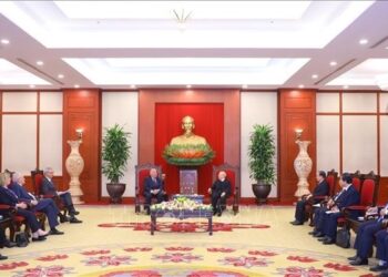 베트남-프랑스 전략적 파트너십 새로운 단계로 발전 