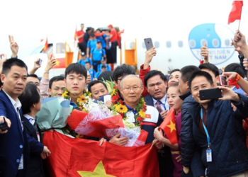 박항서 고별전 우승 놓쳤지만…’5년 동행 유종의 미’