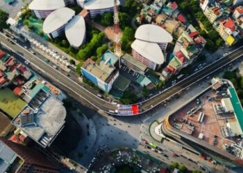 하노이시, C자형 고가도로 개통