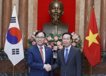 한국 등 4개국 신임대사 베트남 국가주석 접견