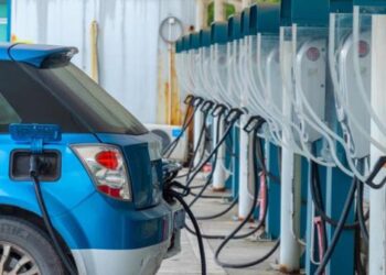 베트남에 전기 자동차 충전소 구축