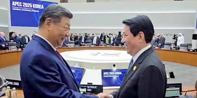 한국 APEC에서 베트남과 중국 정상회의과 만났